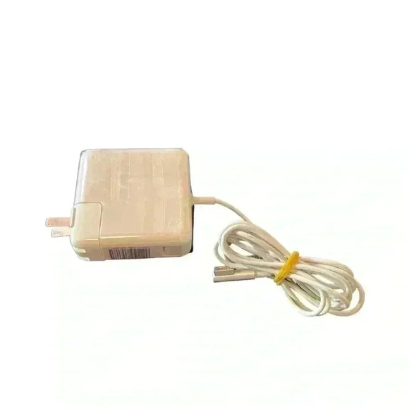 MacBook Charger Llano AC Adapter 60w - Picture 2 of 5